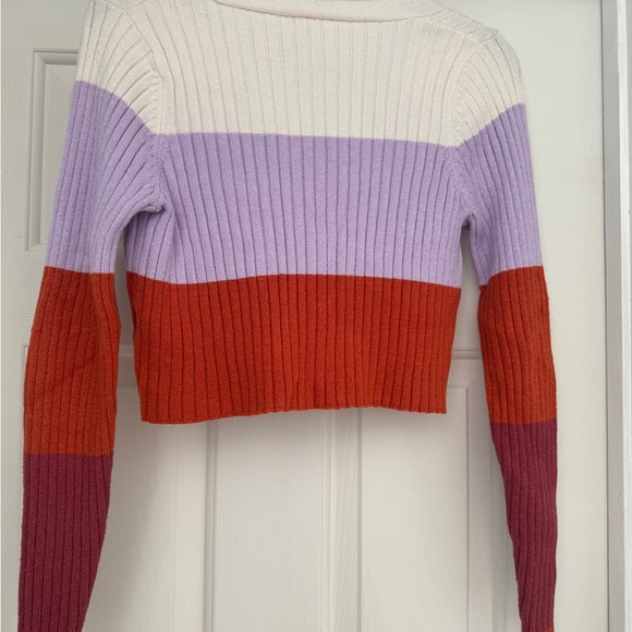 Smart cropped top, color block, soft material. Size- Extra Small, cardigan. - Picture 3 of 5